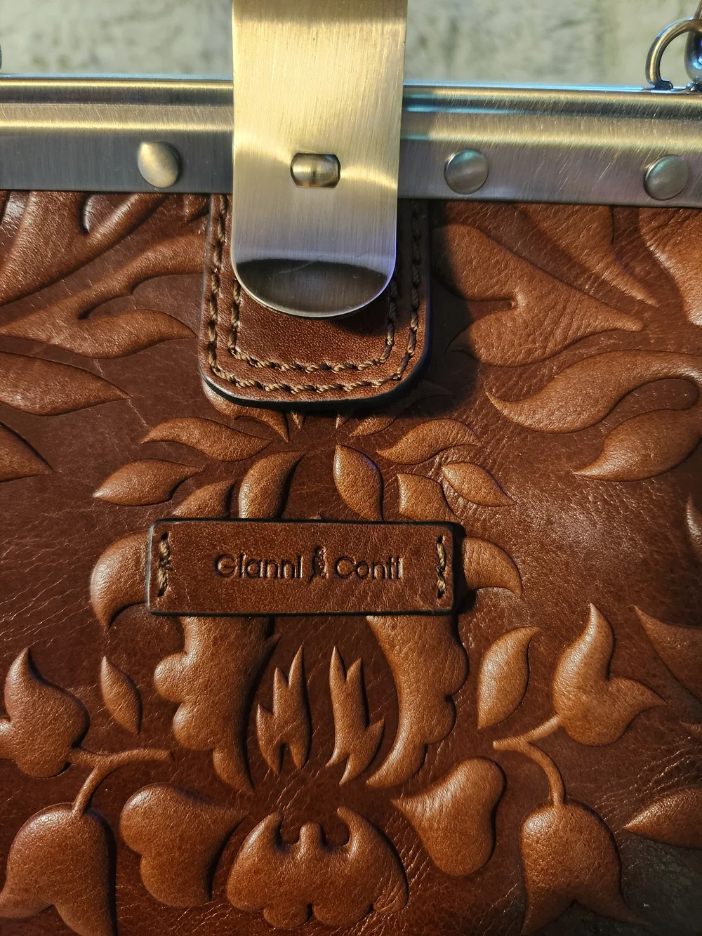 Gianni Conti Lt. Brown Leather Sachel Handbag Crossbody Purse